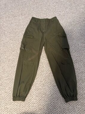Fashion Nova Olive Green Elastic Waist Cargo Pants